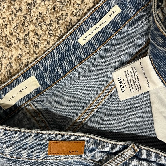 CLEO + WOLF WOMEN'S MEDIUM WASH HIGH RISE LOOSE DISTRESSED JEANS, size 31, NWOT - Picture 6 of 6
